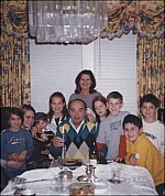 Tove and Neils with all the grandchildren.